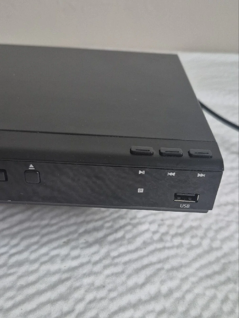 Megatek DP-260M55HD DVD Player Black  USB Input Composite RCA